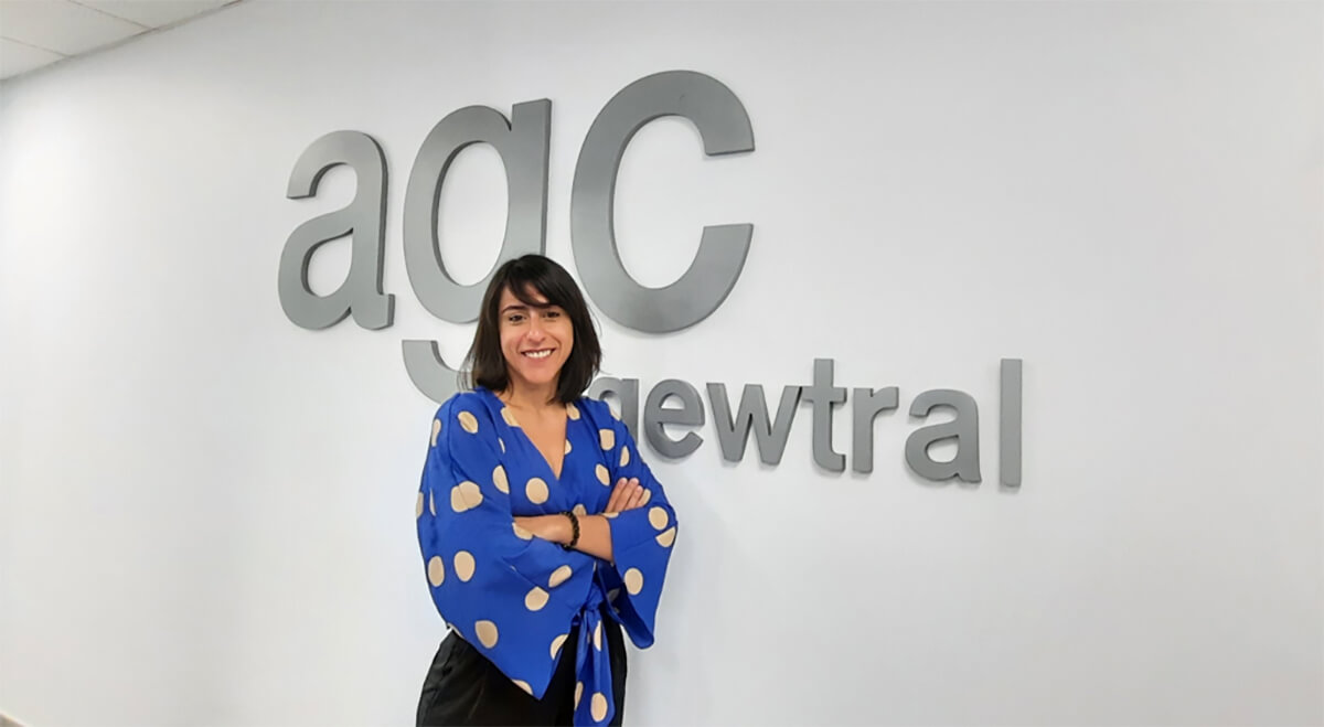 Meet Ariana from AGC Sales Department, she will explain us her day to day